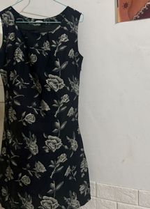 Black Floral Print Dress Small Size