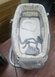 Mastela 3-in-1 Deluxe Baby Bassinet