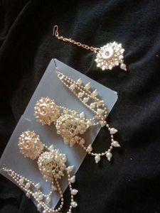 Elegant Jhumka Earrings with Pearl Details