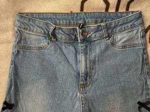 🎀 Bow Light Wash Jeans