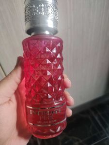 Price Drop 💧 Intimate Pink Frangrance Spray