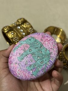 Travel Friendly Handy Mirror