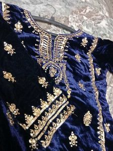 Elegant Navy Velvet Embroidered Salwar Kameez