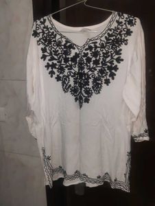 White embroidery tunic 💕