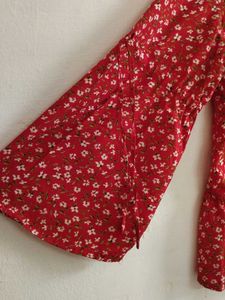 Women&#39;s Printed Shirt With Stylish Sleeve