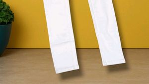 K@96 Size-28 (Sale) Latest Ladies high waist Jeans