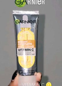 Garnier Serum Facewash