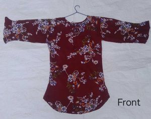 Floral (M) size Top.