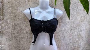 I. SEXY BLACK CORSET