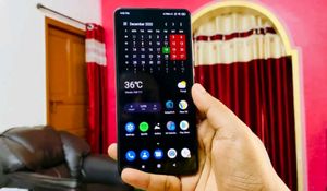 Redmi K20 Carbon Fiber Edition Popup Camera