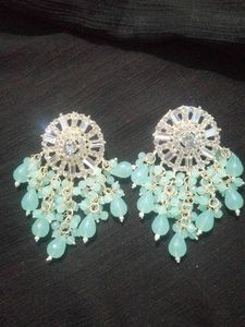 I Am Selling Beautiful  Chandbali Earings