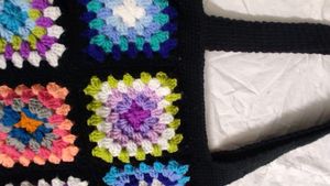 Medium granny Square Bag