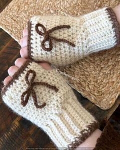 Crochet Heart Gloves