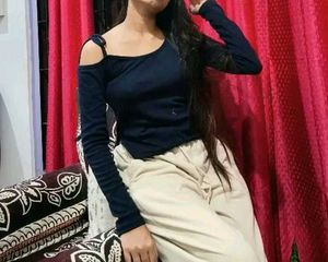 Chic One-Shoulder Top