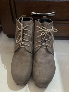 ❗️Price down❗️Fashionable Boots For Sale