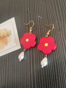 Handmade Floral Drop Earrings ♥️