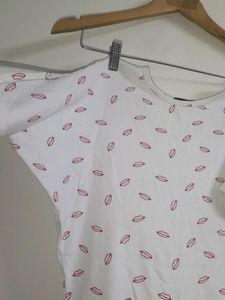 Lip Print T-Shirt