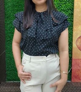 Beautiful Polka Reffel Top/Shirt