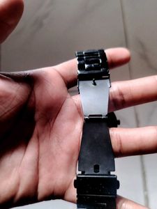 Noise Twist Go Round dial Smartwatch