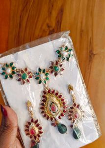 Brand New Artificial Stone Studded Jewellery Set.