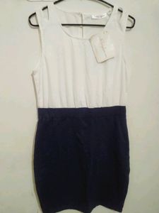 Stalk Brand New Dress M Size Bow Design On Back