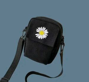 Daisy Crossbody Sling Bag