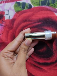 Color Queen Matte Lipstick