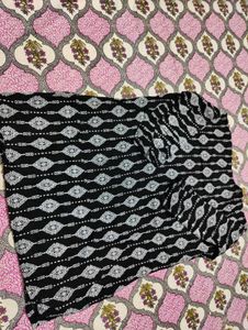 Elegant Black &amp; White Kurta