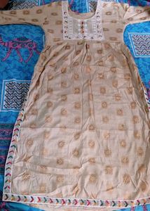 Elegant Floral Kurti 🌷