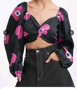 Eye-Catching Print Crop Top