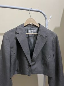 Cropped Blazer