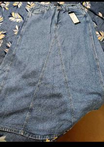 CROPTOP &amp; DENIMSKIRT