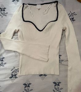Ribbed Knit Top with Black Trim