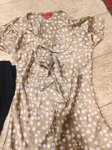 2 tops 1 lawer.Ladies Outfit Set