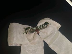Korean Bow Clips And Scrunchies