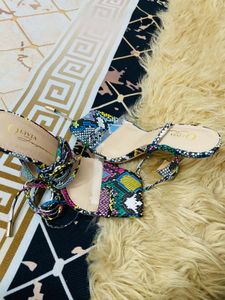 Stylish Snakeskin Heels