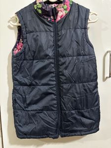 Price drop !!pantaloon Sleeveless Padded Jacket