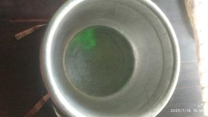 Vintage Aluminum Stock Pot