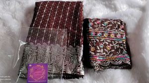 😍New Geogette Foil Print Saree With Blouse