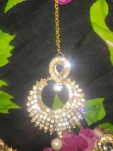 Earings And Teeka.