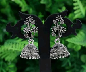 Silver Oxidized Earing