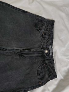 straight jeans
