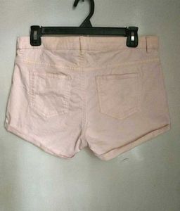 H&amp; M Beautiful Shorts