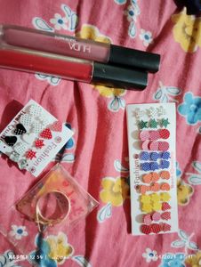 Lip stick And Studes