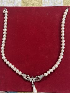 White Pearl Necklace