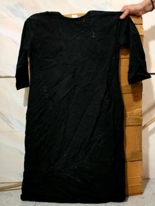 Black Embellished Kurta And Trauser