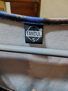 Stylish Patterned Long Sleeve Top