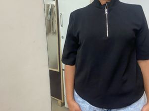 Black Plain Zip Up Crop Top
