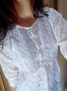 White Chikankari Short Kurti Brand New@lowestprice