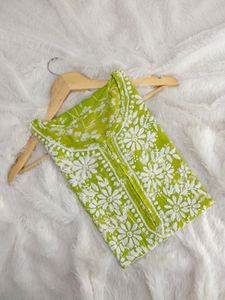 Lucknowi Chikankari Kurti